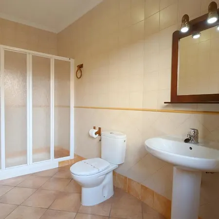 Holiday home Con Piscina Cortinales