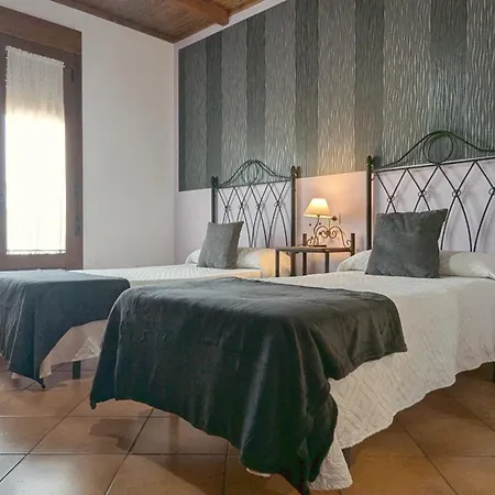 Holiday home Con Piscina Cortinales
